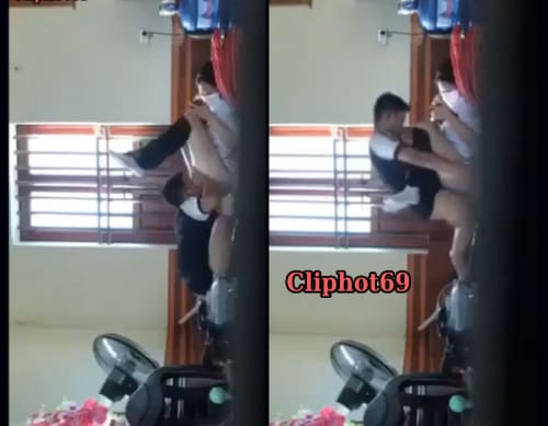 lộ clip sex em nữ sinh cho thằng bạn địt