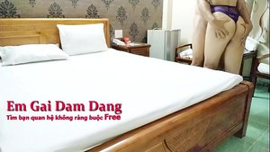Clip sex anh bạn trai đưa vào nhà nghỉ kêu không làm gì – Phim Sex Việt Nam